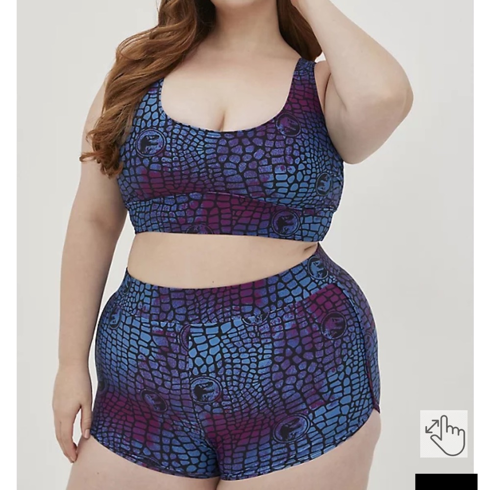 New Torrid size 2 Jurassic Swim Bathing Suit Top 2X - Picture 2 of 7